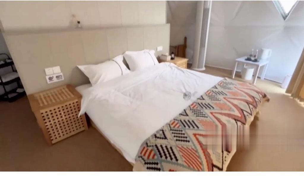 Villa Caravans Park & Glamping Tents In The Vineyard à Turda Extérieur photo